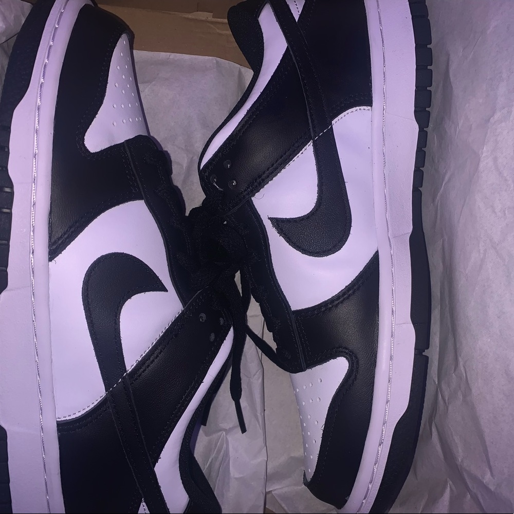 Nikes size 9